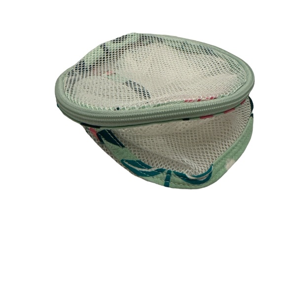 *NWT* Vera Bradley Travel Takes Lingerie Bag Set in Mint Flowers - Picture 4 of 4